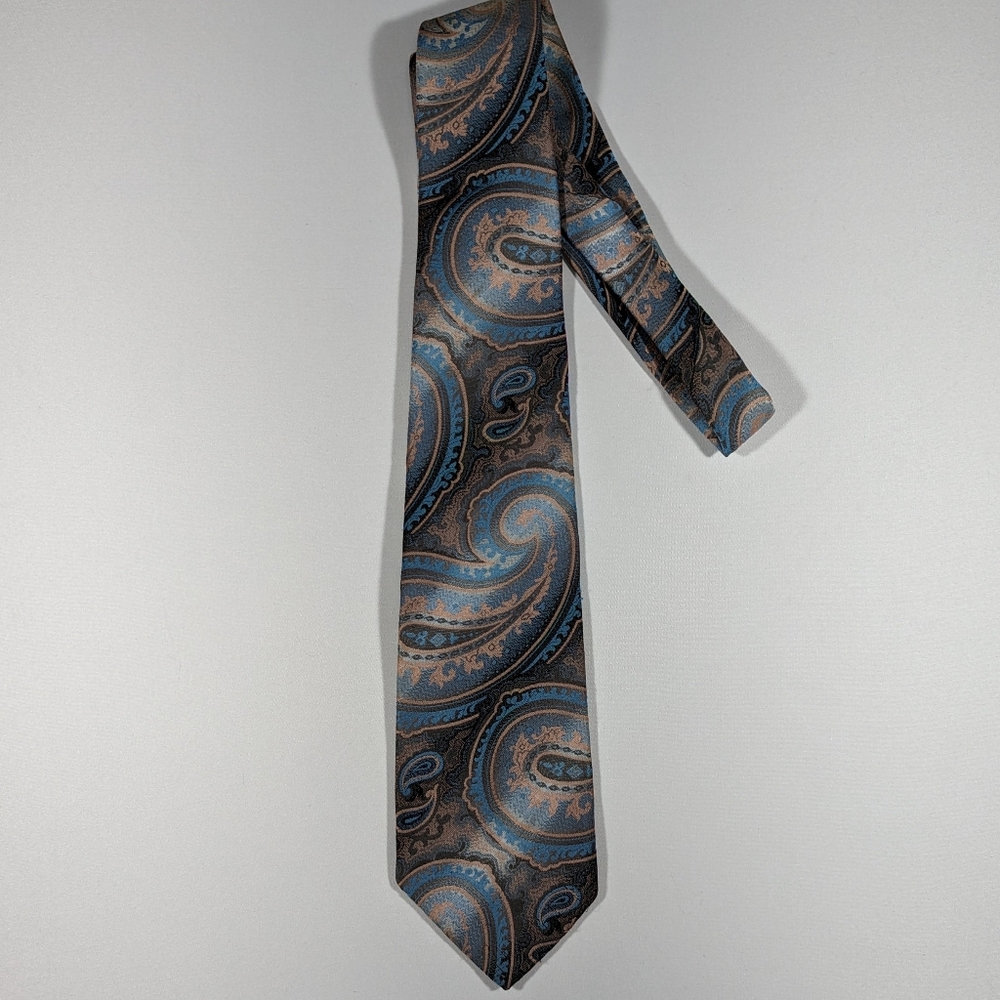 Vintage 70s Mr. John Nashville Paisley Tie Cowboy Honky Tonk Polyester